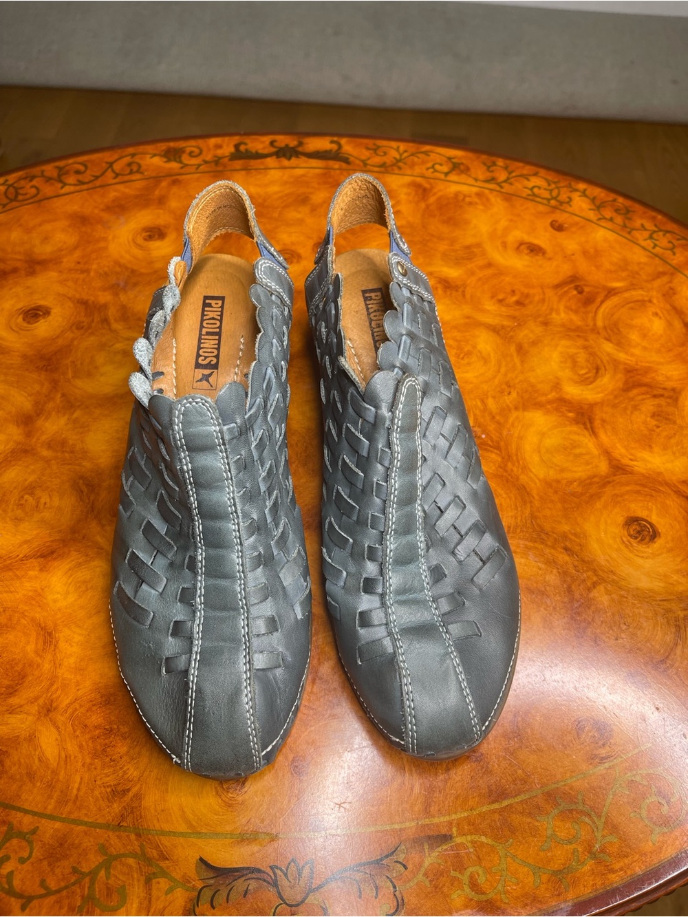 PIKOLINOS Men's Woven Leather Slingback — Gray